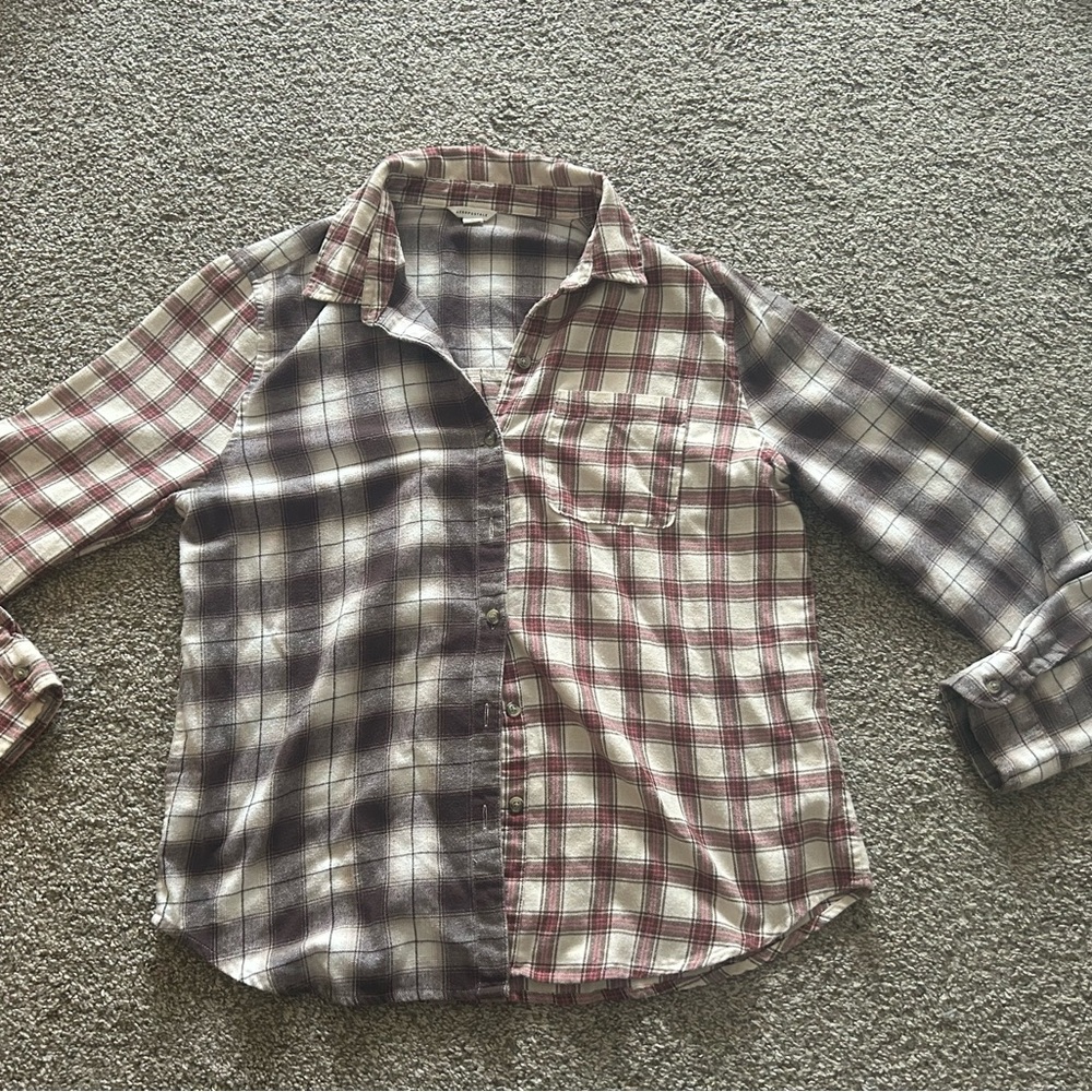 Aeropostale Plaid Button Down Shirt - Red and Gray